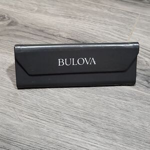 EUC Charcoal Gray Bulova Triangle Sunglasses Hard Case